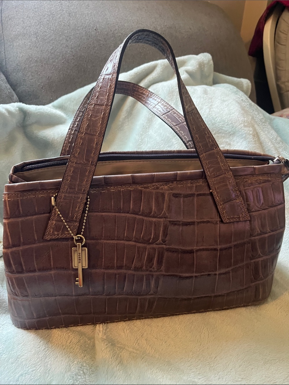 Vintage Fossil Sedona  lavender Exc croc embossed